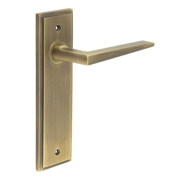 Burlington Mayfair Lever On Plate