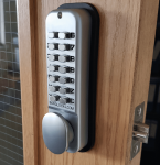 BL2021 - Tubular latch & back to back keypads